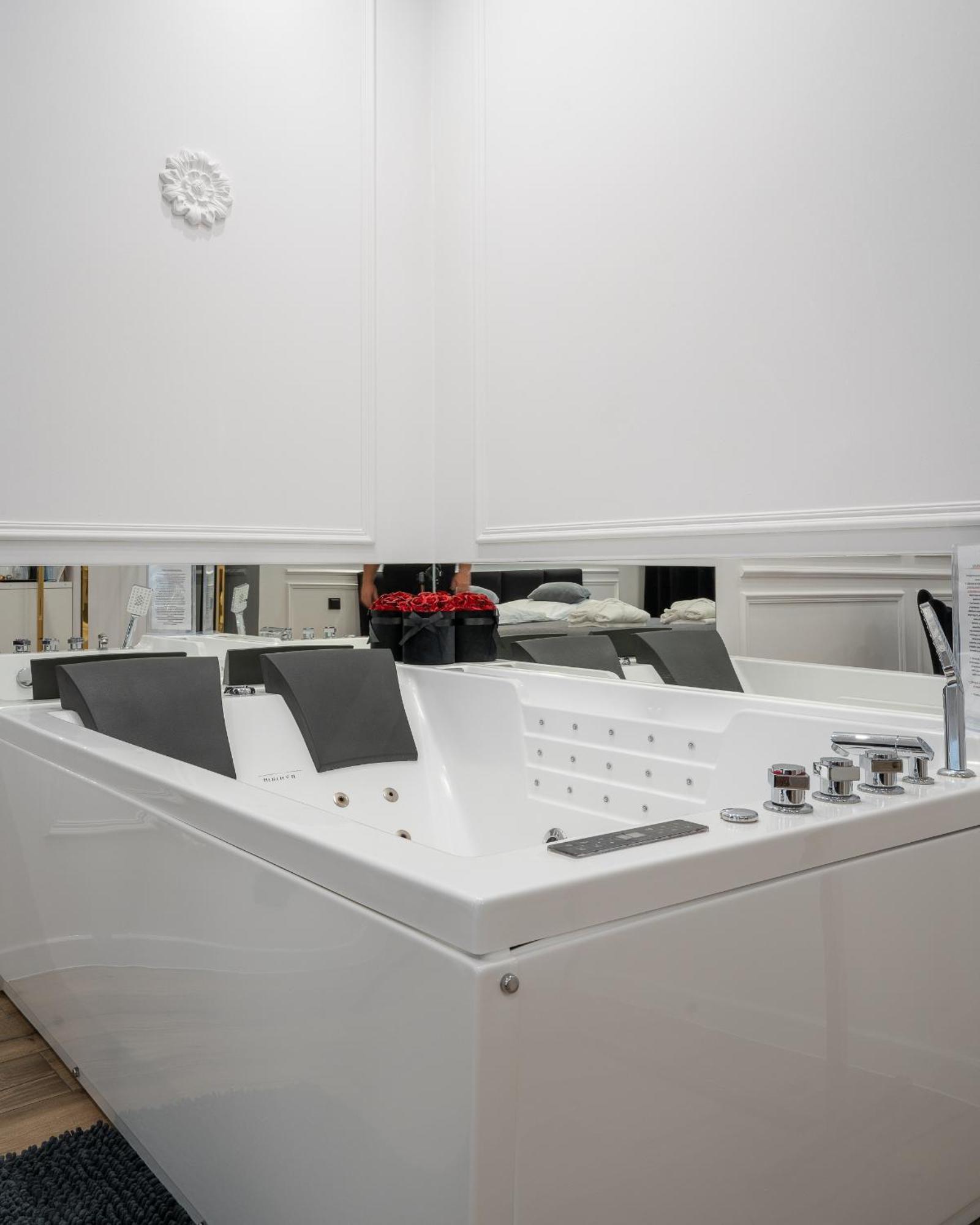 Apartament Shine Prywatne Jacuzzi Starowislna Kraków Exteriör bild